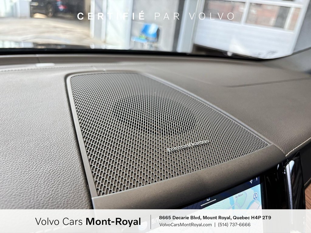 2024 Volvo XC60 Recharge Ultimate Dark Theme Plug-In Hybrid T8 in Laval, Quebec - 13 - w1024h768px