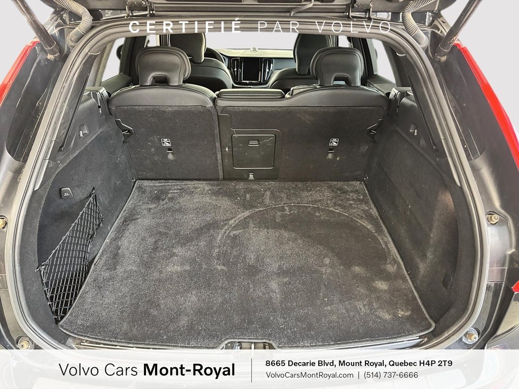 Volvo XC60 R-Design 2022 à Laval, Québec - 5 - w1024h768px