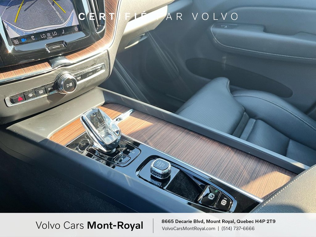 Volvo XC60 Ultimate Dark Theme B6 2023 à Laval, Québec - 12 - w1024h768px