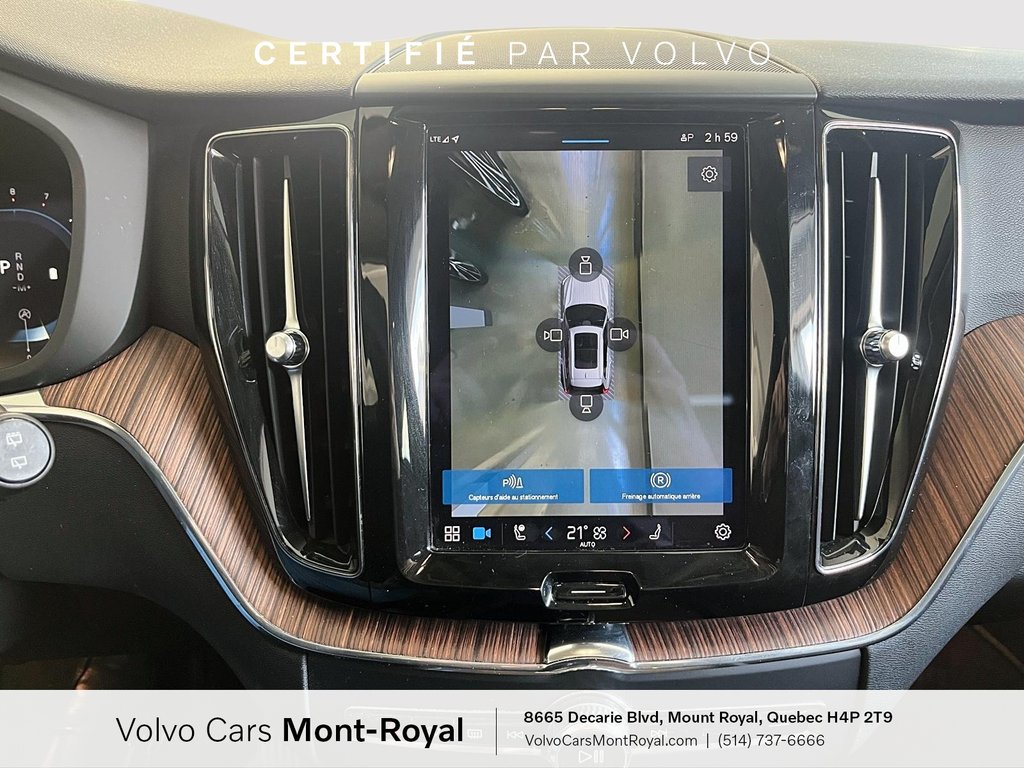 Volvo XC60 Plus Dark Theme 2023 à Laval, Québec - 14 - w1024h768px