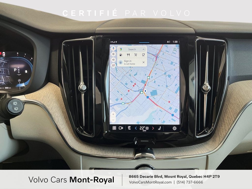 Volvo XC60 Plus Bright Theme 2023 à Laval, Québec - 15 - w1024h768px