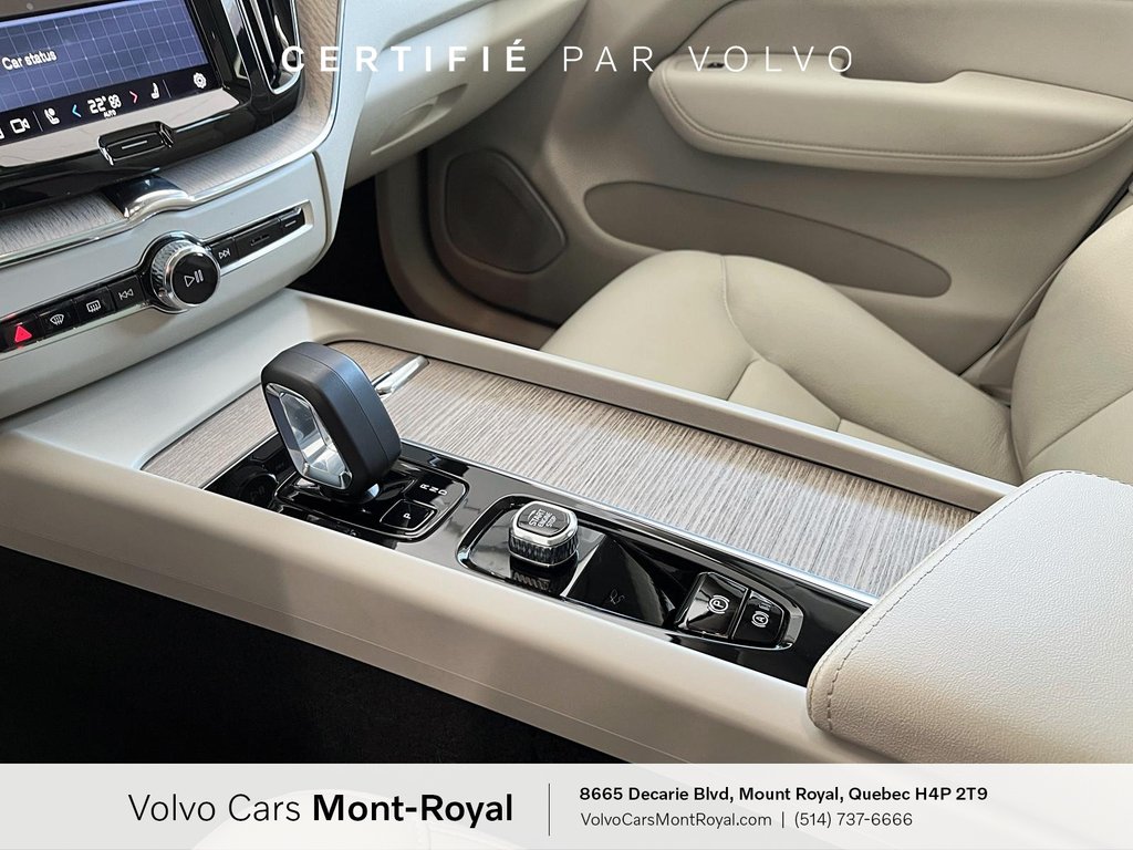 Volvo XC60 Plus Bright Theme 2023 à Laval, Québec - 13 - w1024h768px