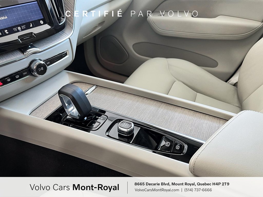 Volvo XC60 Plus Bright Theme 2023 à Laval, Québec - 13 - w1024h768px
