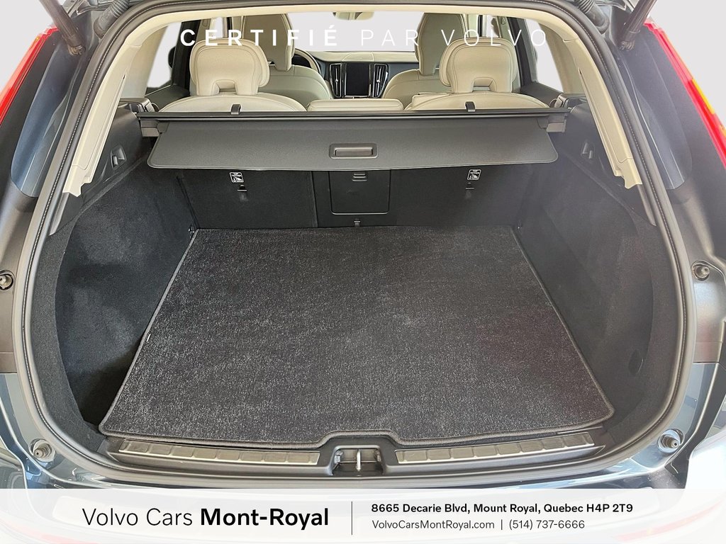 Volvo XC60 Plus Bright Theme 2023 à Laval, Québec - 5 - w1024h768px