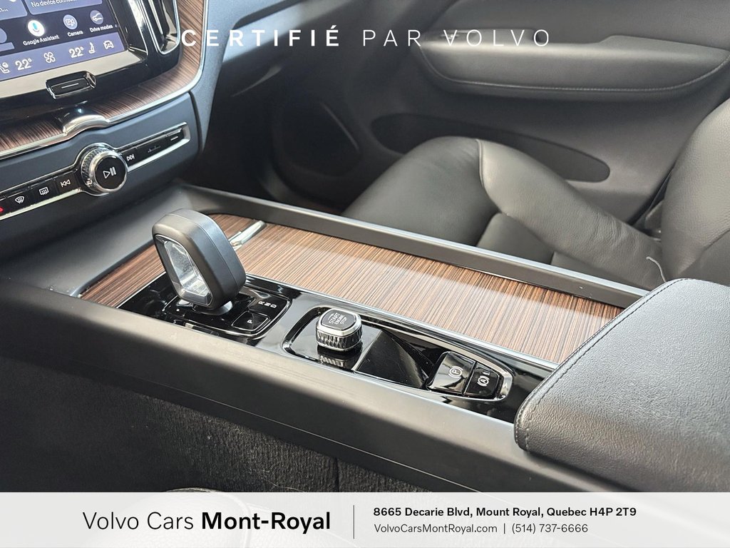 2023 Volvo XC60 Plus Dark Theme in Laval, Quebec - 13 - w1024h768px