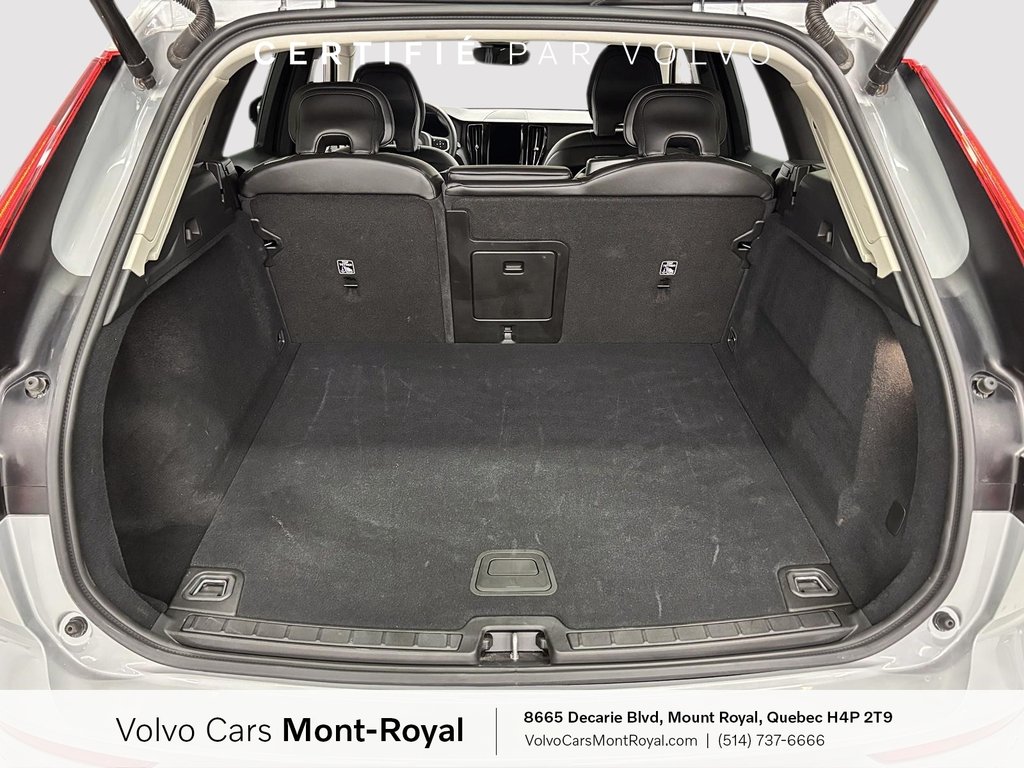 2025 Volvo XC60 Core Dark Theme B5 in Brossard, Quebec - 5 - w1024h768px