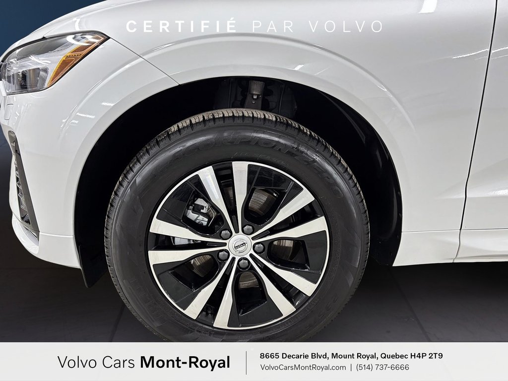 Volvo XC60 Core Dark Theme 2025 à Brossard, Québec - 6 - w1024h768px