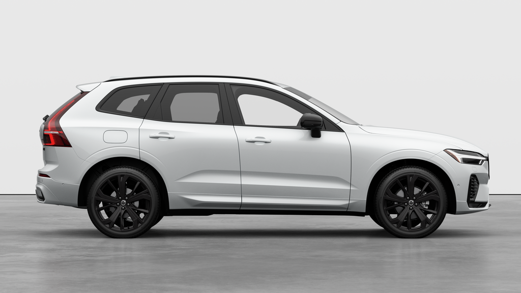 2026 Volvo XC60 ULTRA BLACK EDITION in Laval, Quebec - 7 - w1024h768px