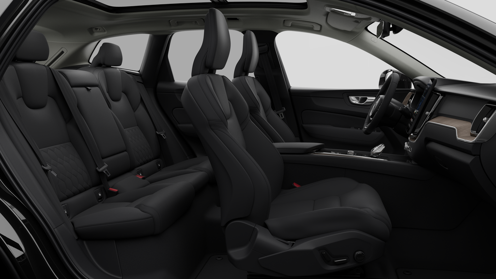 2026 Volvo XC60 CORE VERSION FONCÉE in Laval, Quebec - 13 - w1024h768px