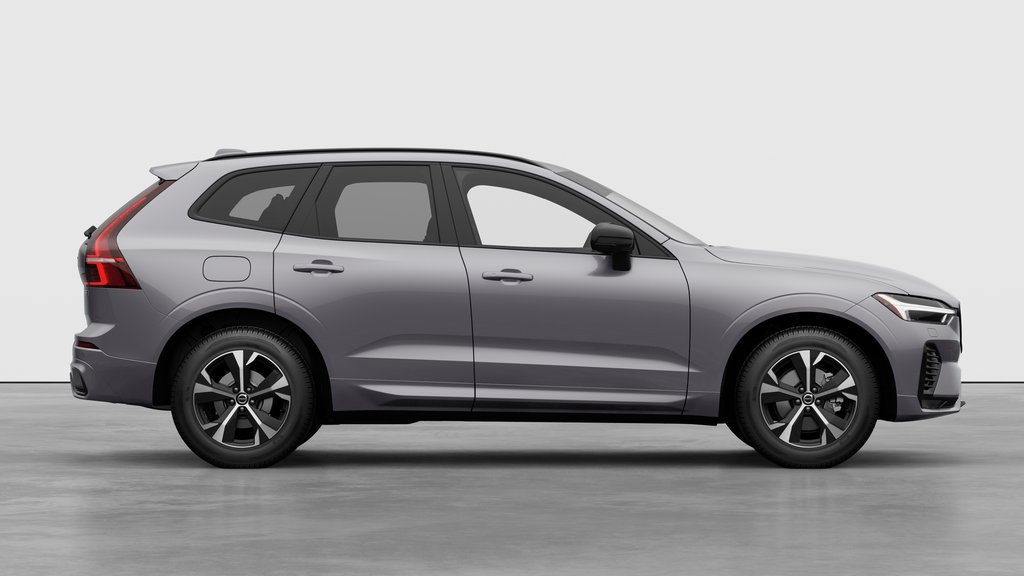 Volvo XC60 CORE DARK THEME 2026 à Laval, Québec - 7 - w1024h768px