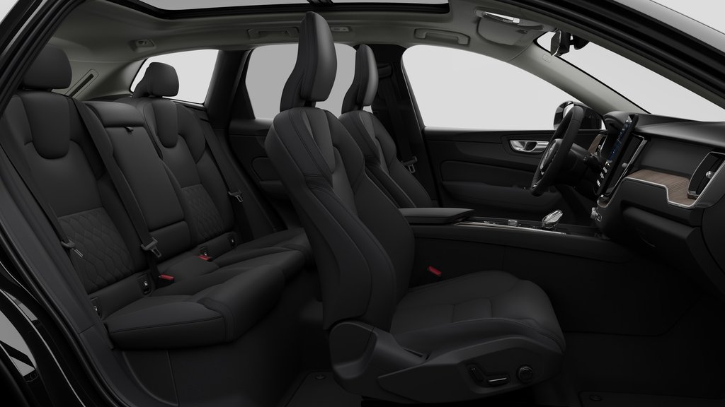 2027 Volvo XC60 Core (Dark Theme) in Laval, Quebec - 13 - w1024h768px