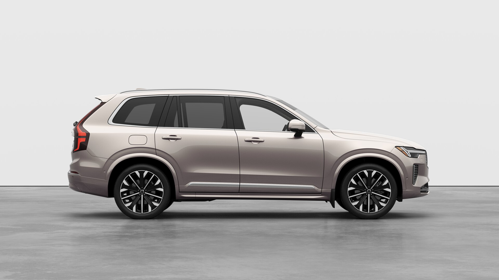 2025 Volvo XC90 HYBRIDE RECHARGEABLE PLUS VERSION LUSTRÉE in Laval, Quebec - 7 - w1024h768px