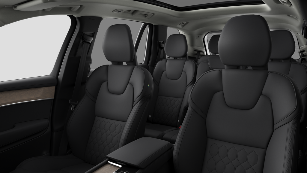 2025 Volvo XC90 HYBRIDE RECHARGEABLE PLUS VERSION LUSTRÉE in Laval, Quebec - 12 - w1024h768px
