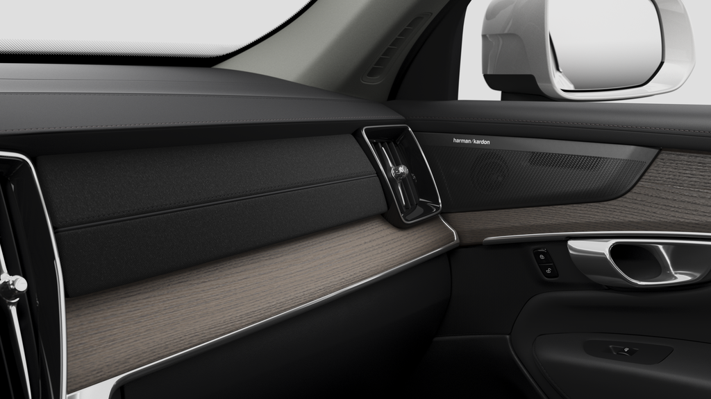 Volvo XC90 HYBRIDE RECHARGEABLE PLUS VERSION LUSTRÉE 2025 à Laval, Québec - 9 - w1024h768px
