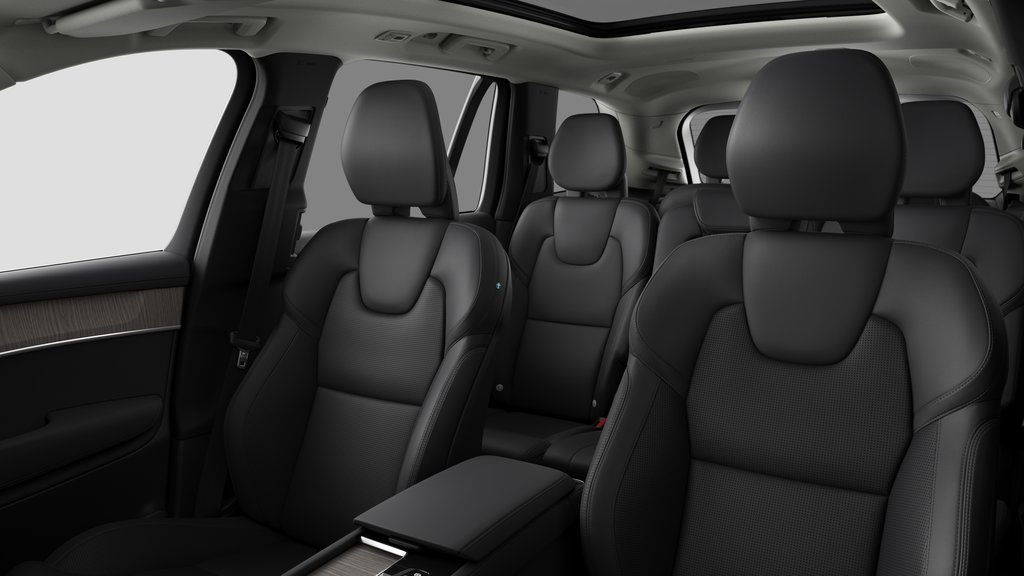 Volvo XC90 HYBRIDE RECHARGEABLE ULTRA VERSION FONCÉE 2026 à Laval, Québec - 12 - w1024h768px