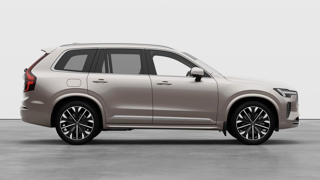 Volvo XC90 Plug-in hybrid Ultra 7-Seater (Bright Theme) 2027 à Laval, Québec - 7 - w1024h768px
