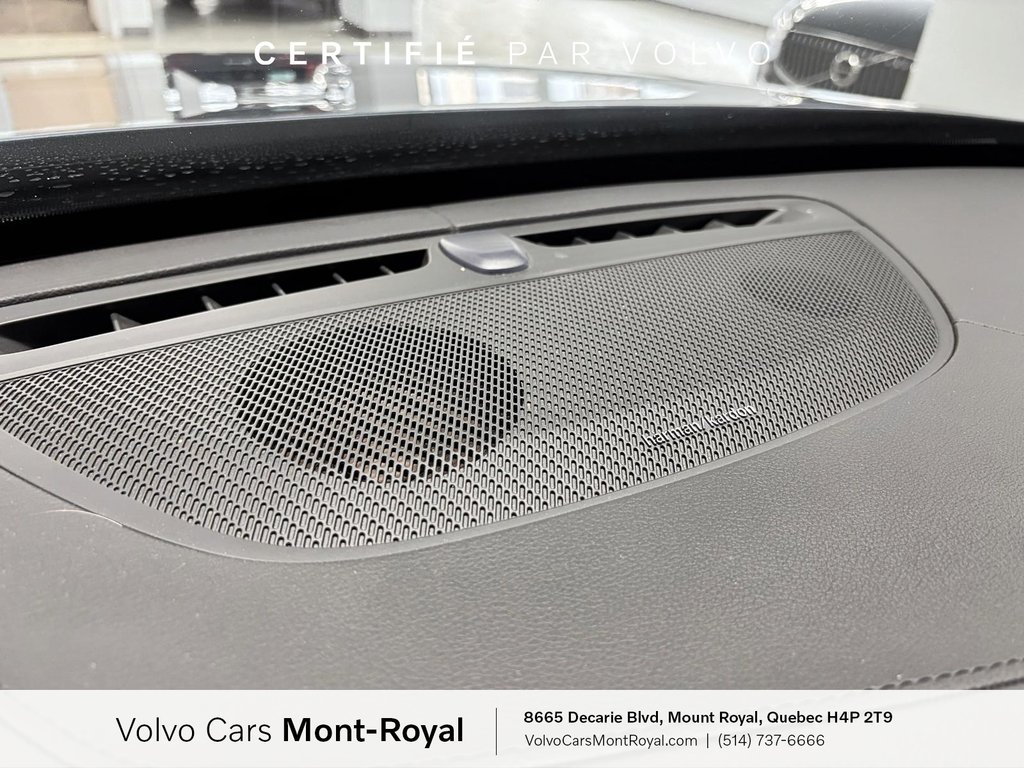 Volvo XC90 Recharge Ultimate Bright Theme Plug-In Hybrid T8 2024 à Brossard, Québec - 14 - w1024h768px