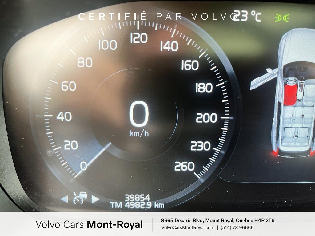 2022 Volvo XC90 Momentum in Laval, Quebec - 11 - w1024h768px