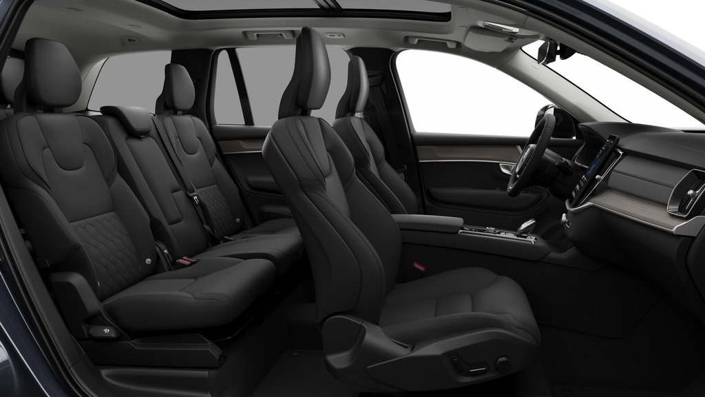 Volvo XC90 Plus 7-Seater (Dark Theme) 2026 à Laval, Québec - 13 - w1024h768px
