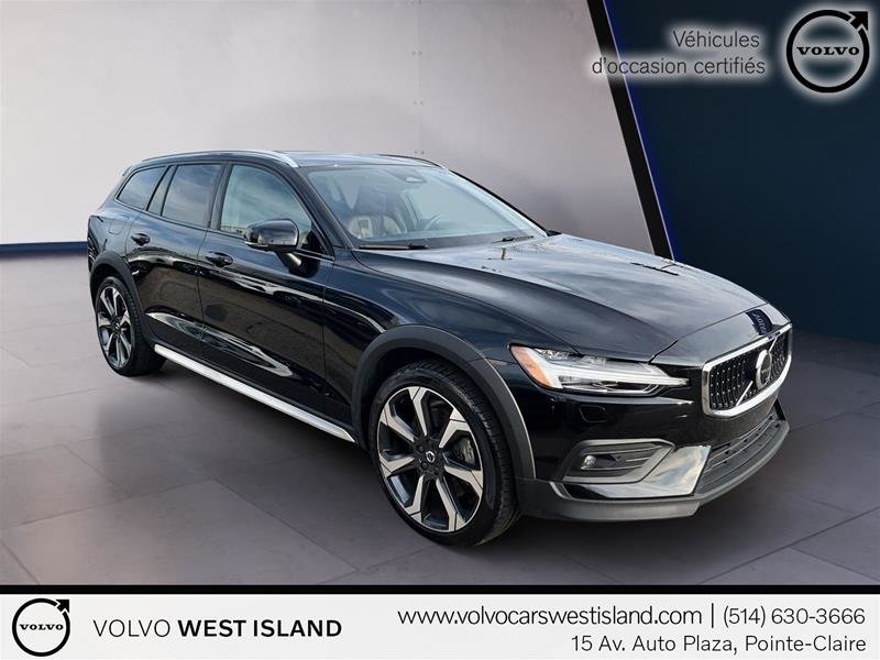 2023  V60 Cross Country B5 AWD Ultimate in Laval, Quebec - 2 - w1024h768px