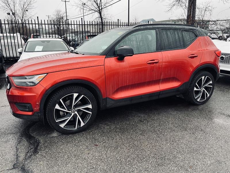 2020  XC40 T5 AWD R-Design in Laval, Quebec - 6 - w1024h768px
