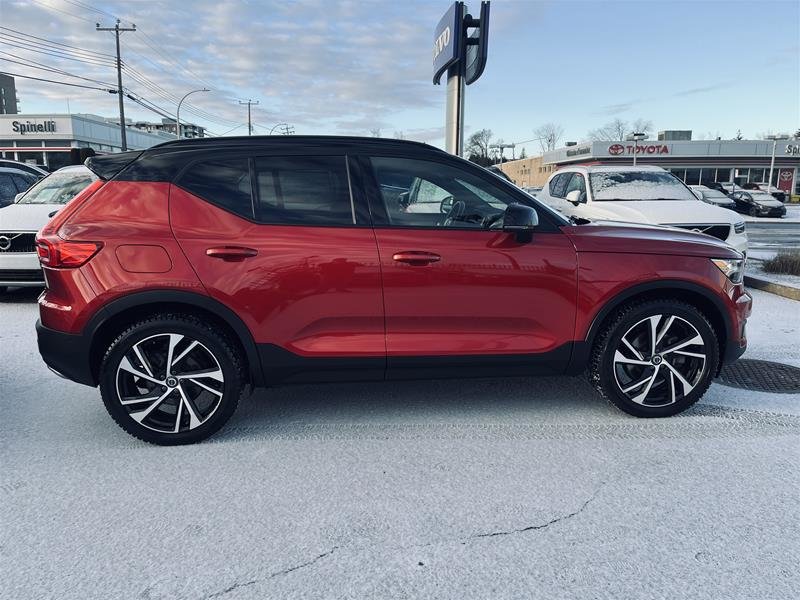 2020  XC40 T5 AWD R-Design in Laval, Quebec - 19 - w1024h768px