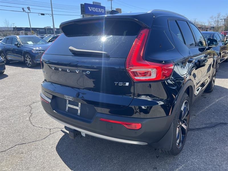 2020  XC40 T5 AWD Momentum in Laval, Quebec - 9 - w1024h768px