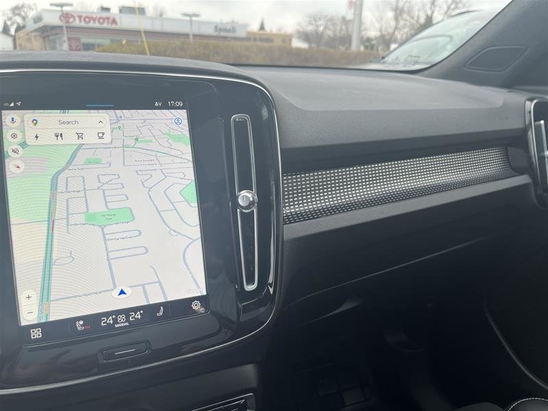 2022  XC40 Recharge Plus in Laval, Quebec - 9 - w1024h768px