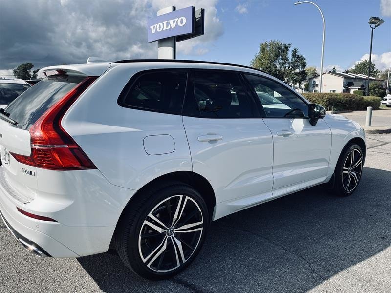 2020  XC60 T6 AWD R-Design in Laval, Quebec - 2 - w1024h768px