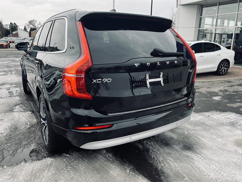 2022  XC90 T6 AWD Momentum (6-Seat) in Laval, Quebec - 4 - w1024h768px