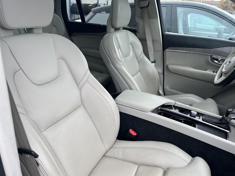 2022  XC90 T6 AWD Inscription (7-Seat) in Laval, Quebec - 3 - w1024h768px