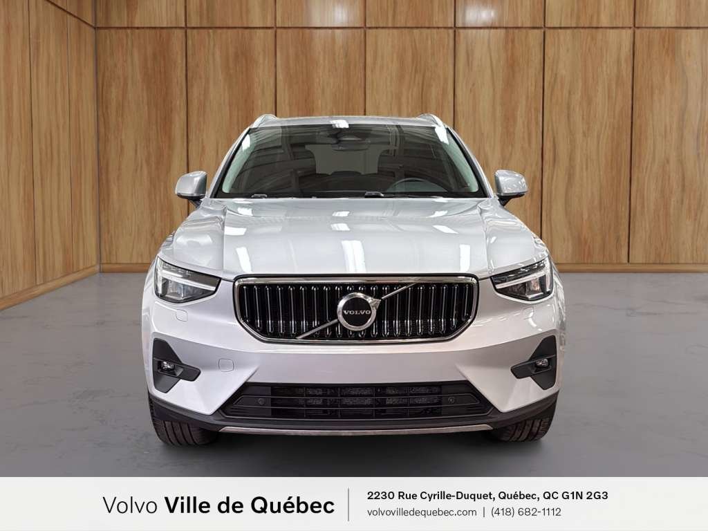 Volvo XC40 Plus B5 2023-2