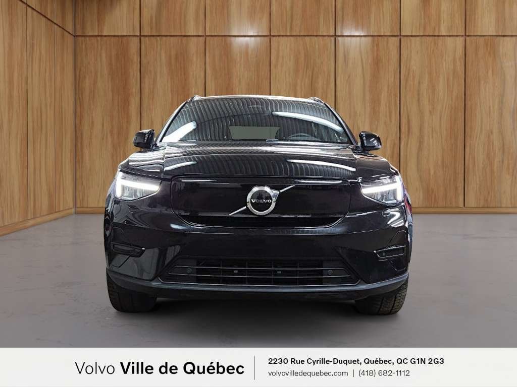 2024 Volvo XC40 Recharge TWIN Core-2