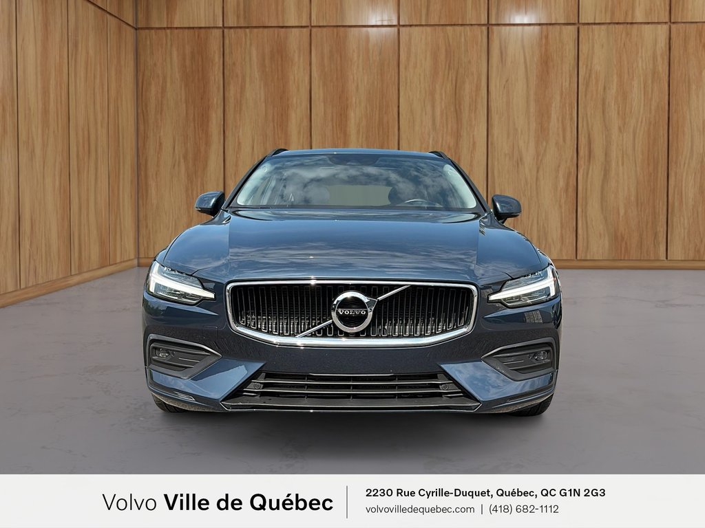 2021 Volvo V60 Momentum-1