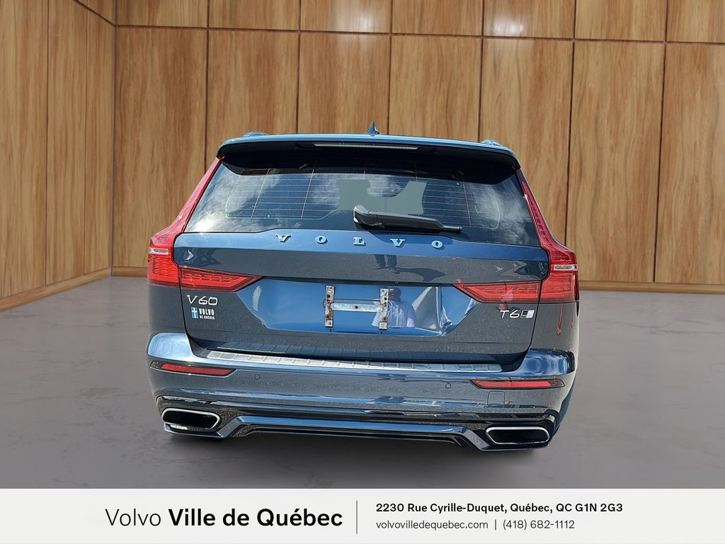 2022 Volvo V60 R-Design-3