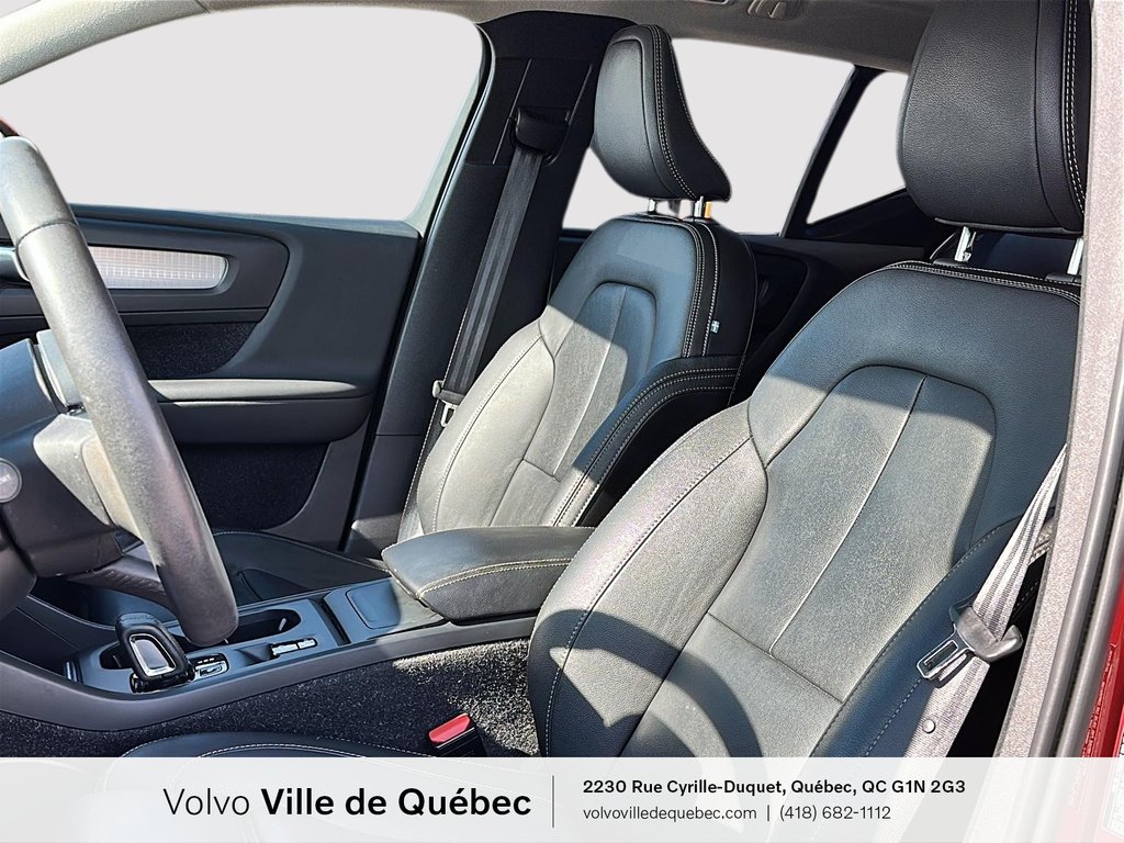 2020 Volvo XC40 Momentum-7