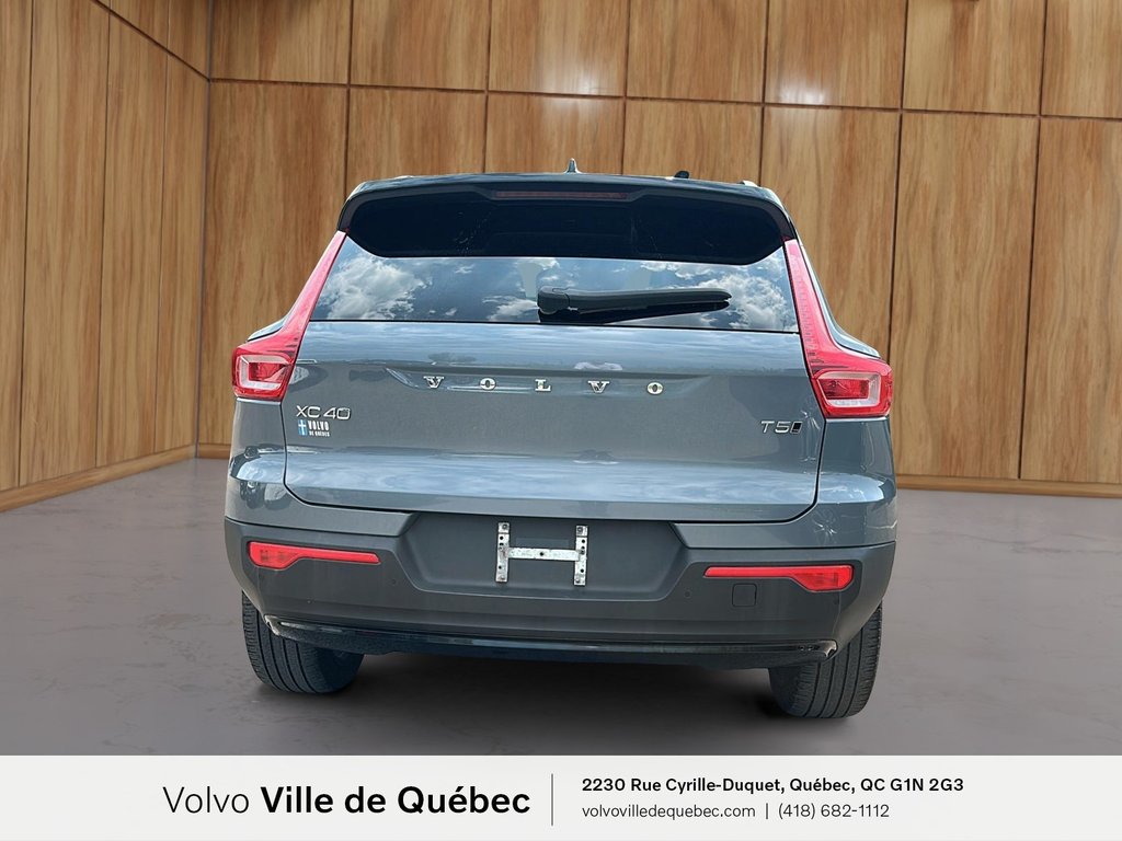2021 Volvo XC40 R-Design-3