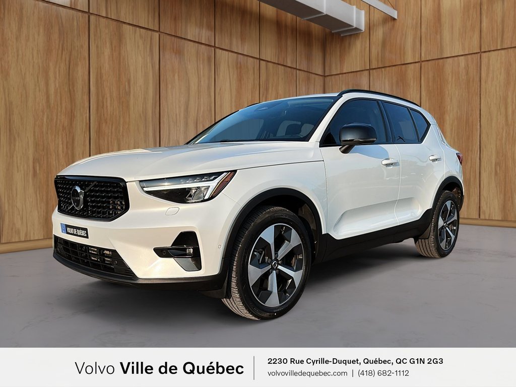 Volvo XC40 Plus Dark Theme 2023-0