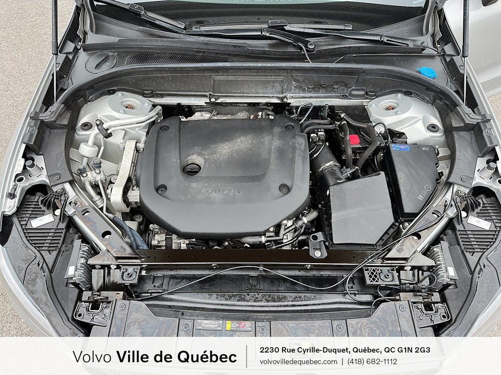 2022 Volvo XC60 R-Design-6