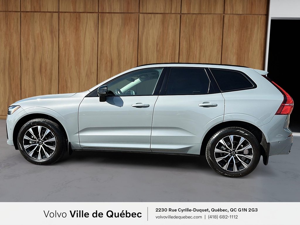 2024 Volvo XC60 Plus Dark Theme-4