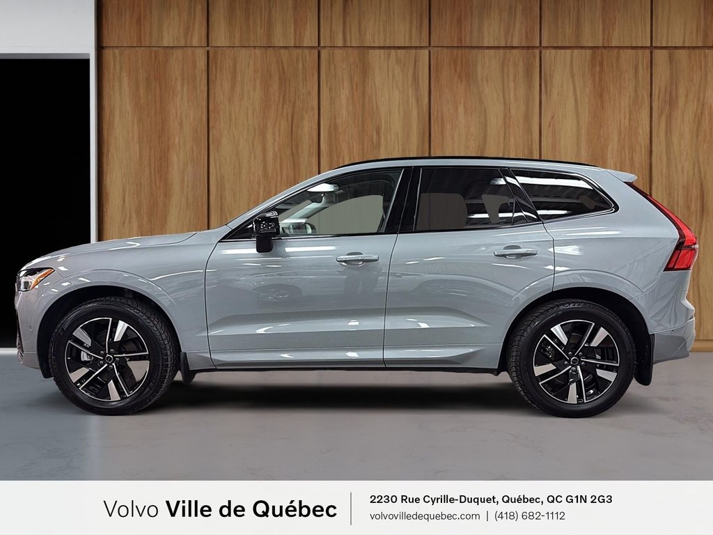 2026 Volvo XC60 Plus Dark Theme-5