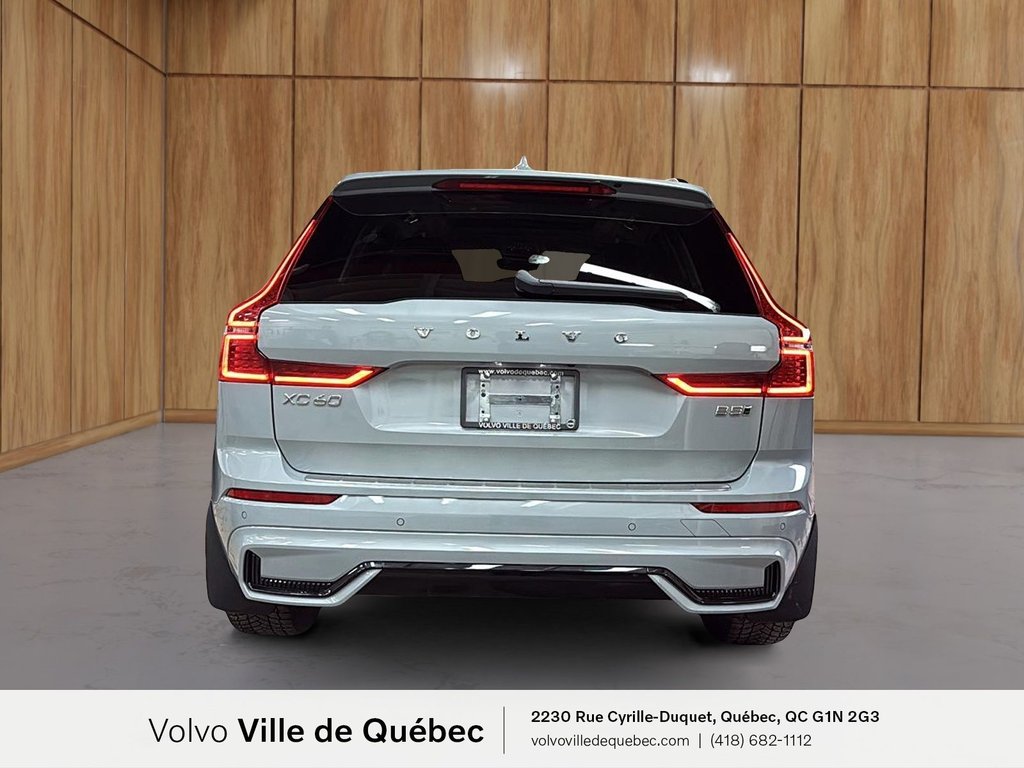 2026 Volvo XC60 Plus Dark Theme-4