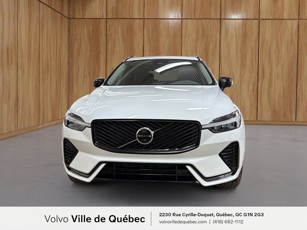 Volvo XC60 Plus Dark Theme 2026-2