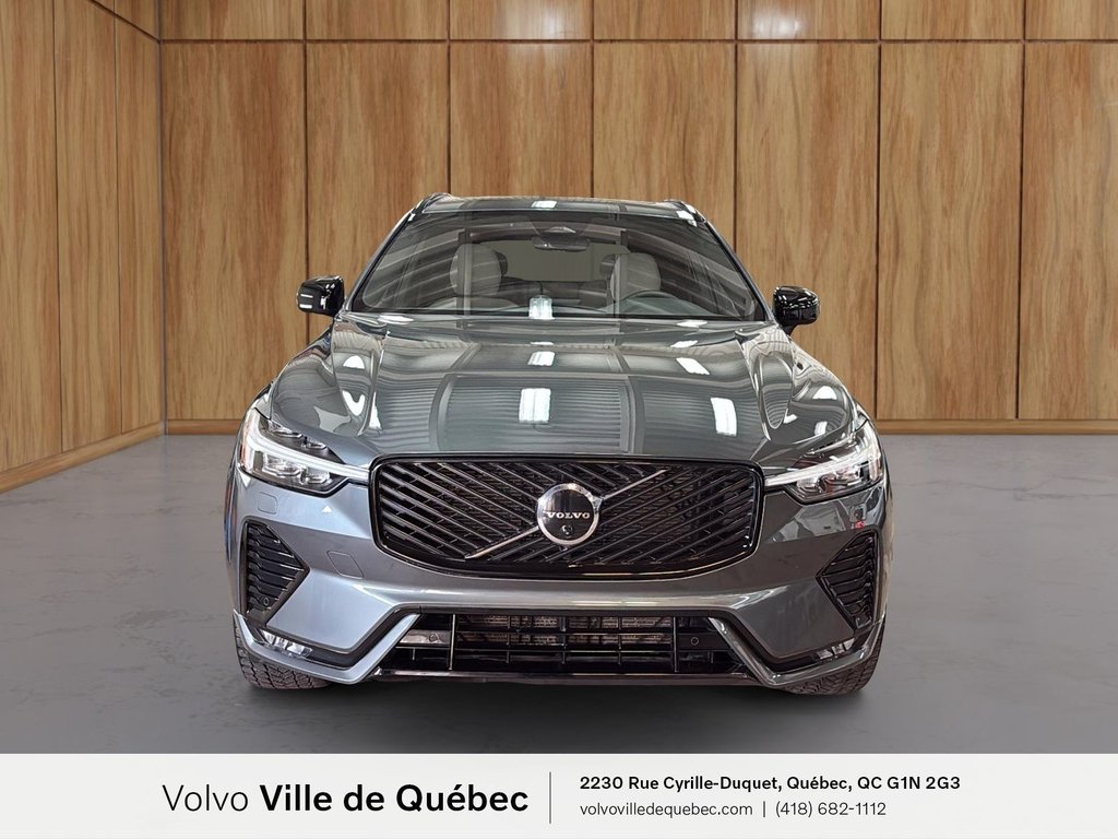 Volvo XC60 Plus Dark Theme 2026-2