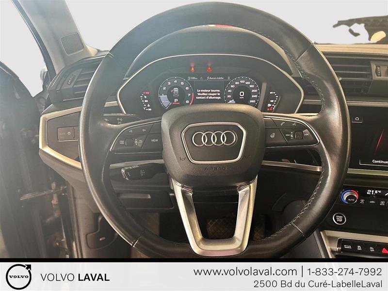 2022  Q3 45 2.0T Komfort quattro 8sp Tiptronic in Laval, Quebec - 8 - w1024h768px