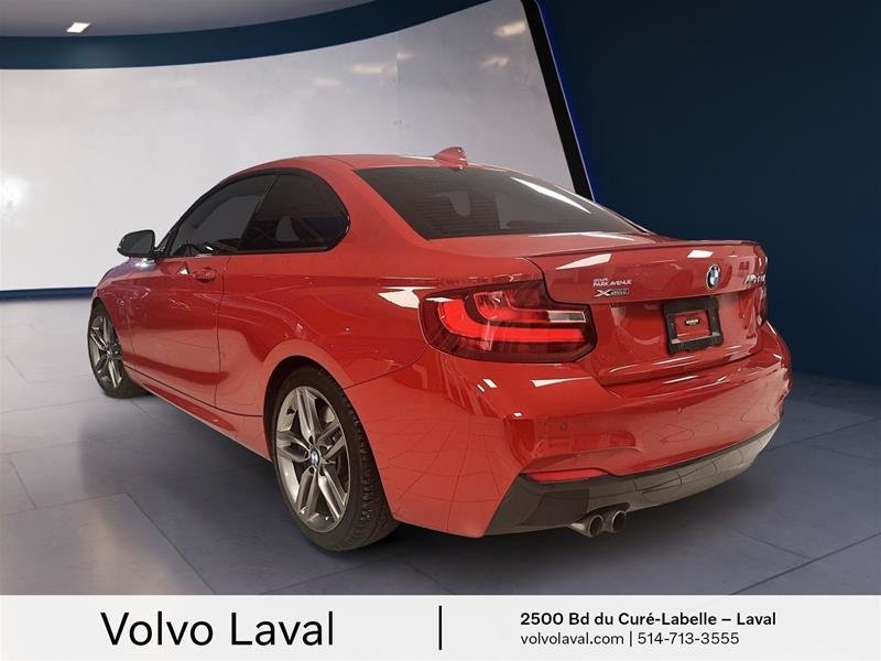 2016 BMW 228i XDrive Coupe in Laval, Quebec - 4 - w1024h768px