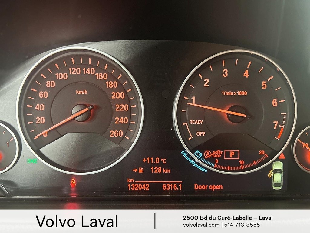 2015 BMW 328i XDrive Sedan in Laval, Quebec - 9 - w1024h768px