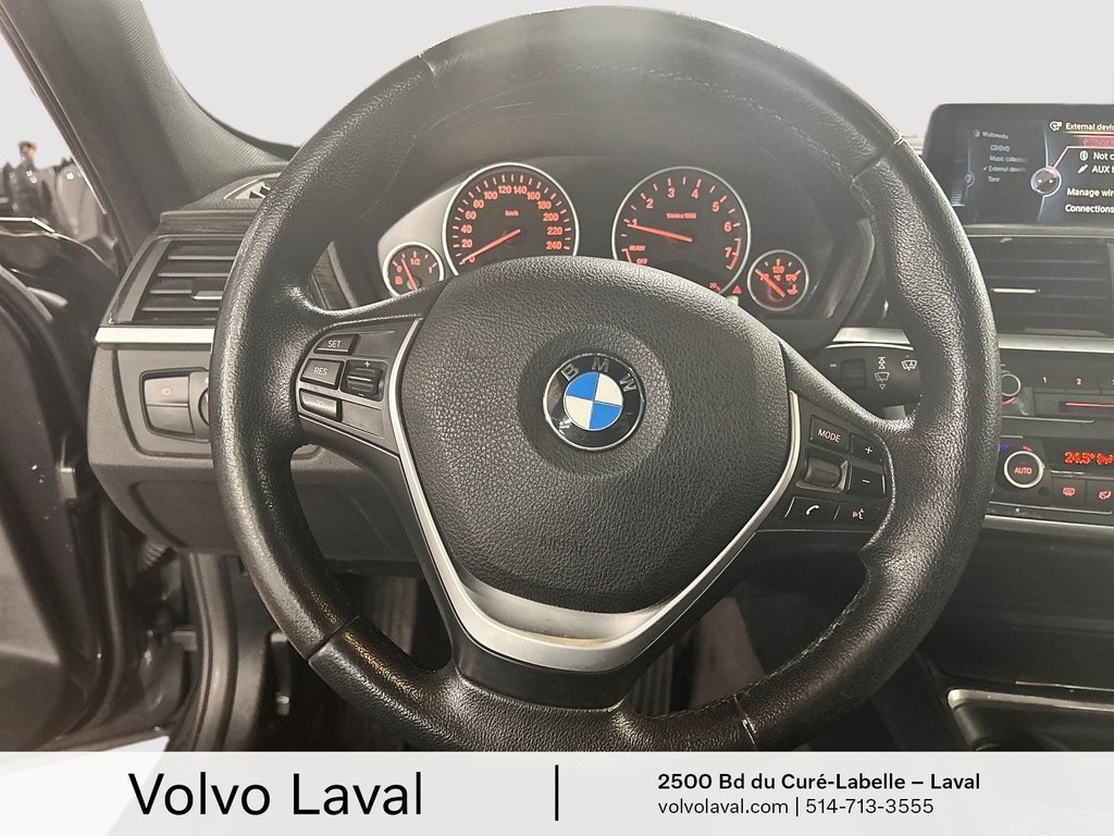 2015 BMW 328i XDrive Sedan in Laval, Quebec - 8 - w1024h768px