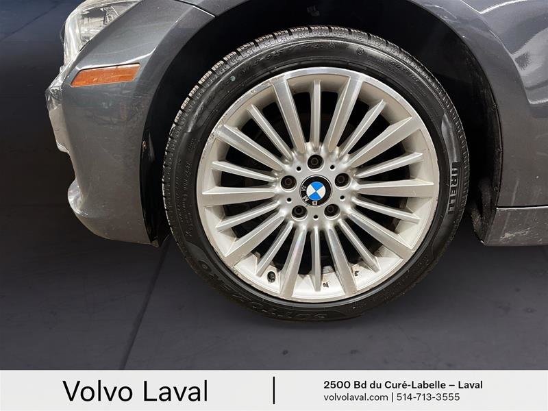 2015 BMW 328i XDrive Sedan in Laval, Quebec - 4 - w1024h768px