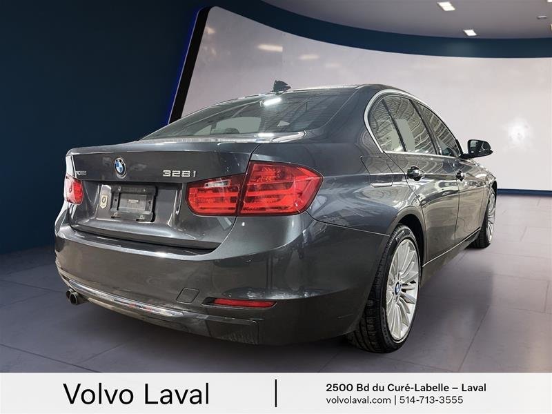 2015 BMW 328i XDrive Sedan in Laval, Quebec - 8 - w1024h768px